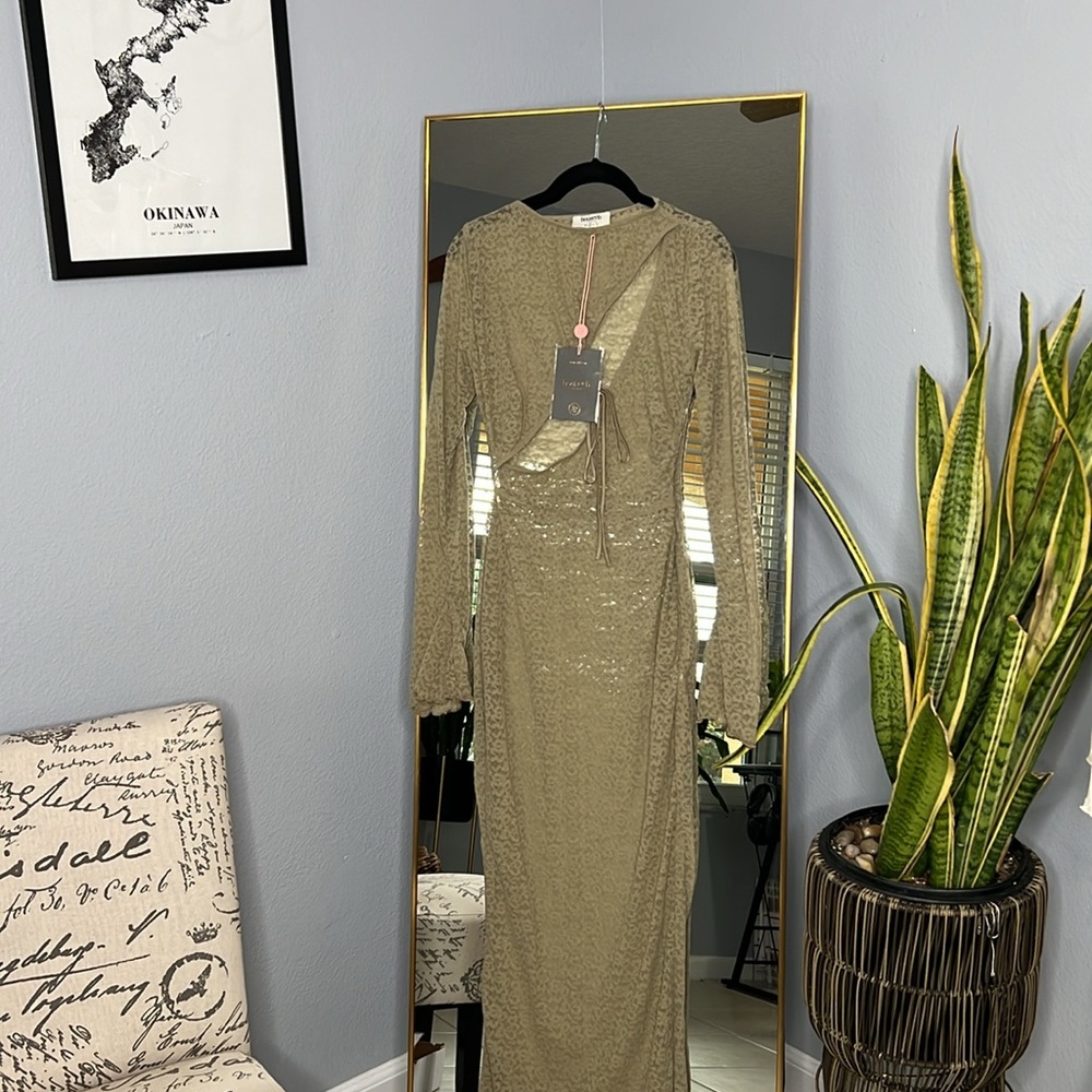 House of CB 'Giovanna' Stone Floral Lace Maxi Dress NWT - Picture 9 of 11